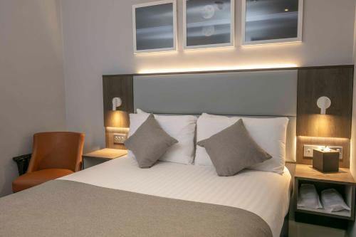 Habitación Doble Estándar sin ventana del hotel Best Western Plus Vauxhall. Foto 8