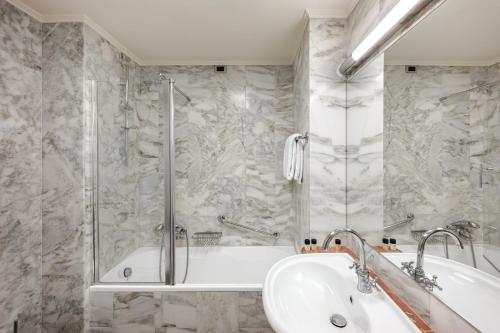 Habitación Doble Clásica - 1 o 2 camas del hotel Dei Cavalieri Milano Duomo. Foto 10