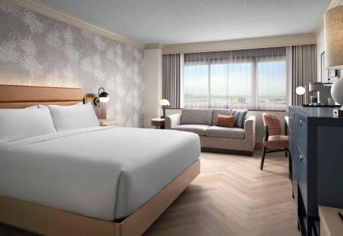 Habitación Deluxe - 1 cama extragrande del hotel Sonesta Los Angeles Airport Lax
