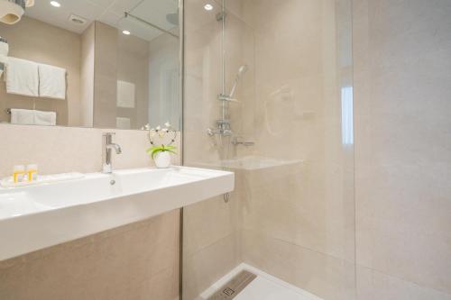 Habitación Doble Estándar del hotel Glories. Foto 4