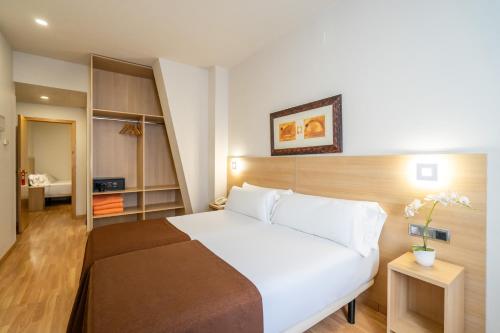 Habitación Triple Superior del hotel Glories