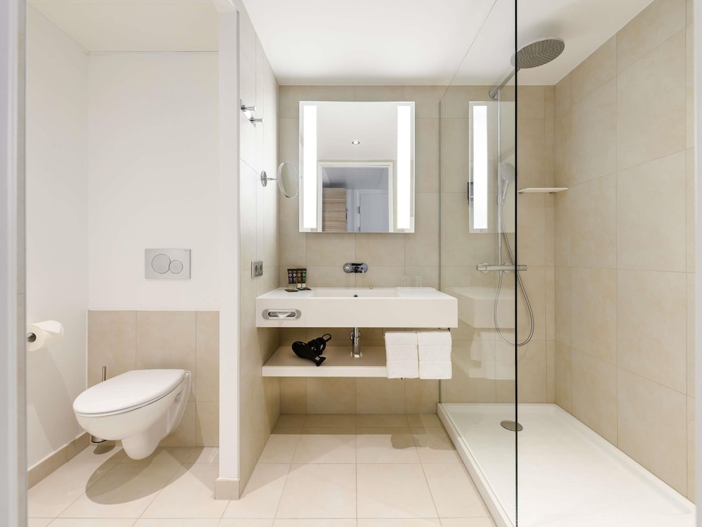 Habitación estándar, 2 camas individuales del hotel Novotel Wien Hauptbahnhof. Foto 5