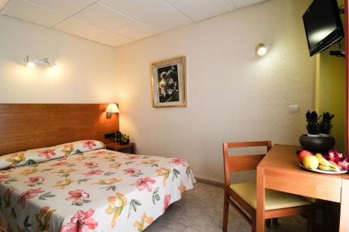 Habitación Familiar del hotel Balear. Foto 1