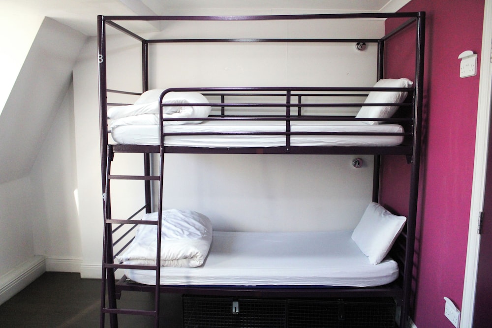 Bed in a 4 - Beds Mixed Dorm Ensuite del hotel Safestay London Elephant and Castle -. Foto 8