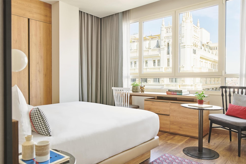 Habitación, 1 cama de matrimonio grande, no fumadores (Gran Via View) del hotel Hyatt Centric Gran Via Madrid
