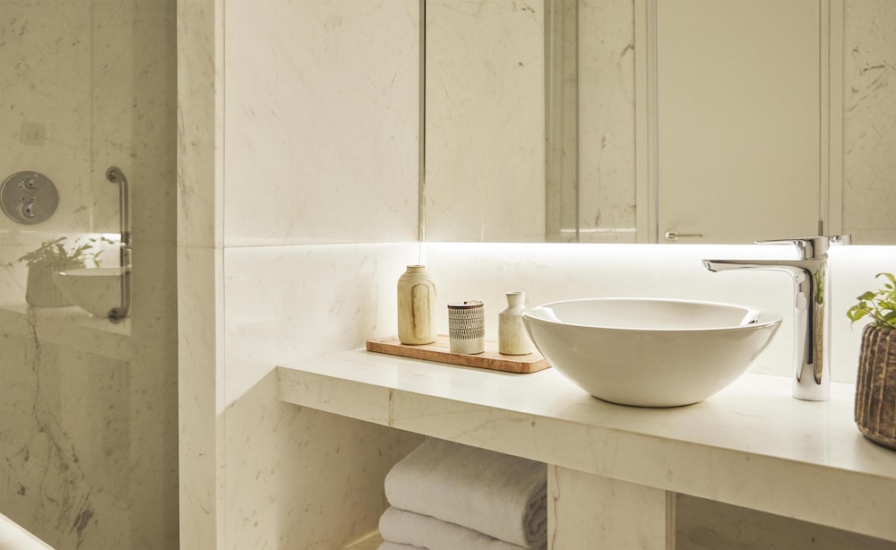 Suite ejecutiva, no fumadores del hotel Hyatt Centric Gran Via Madrid. Foto 6