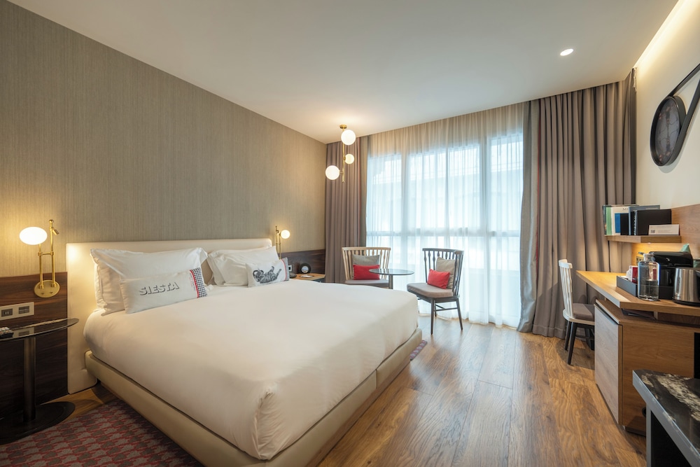 Habitación, 1 cama de matrimonio grande, no fumadores del hotel Hyatt Centric Gran Via Madrid. Foto 9