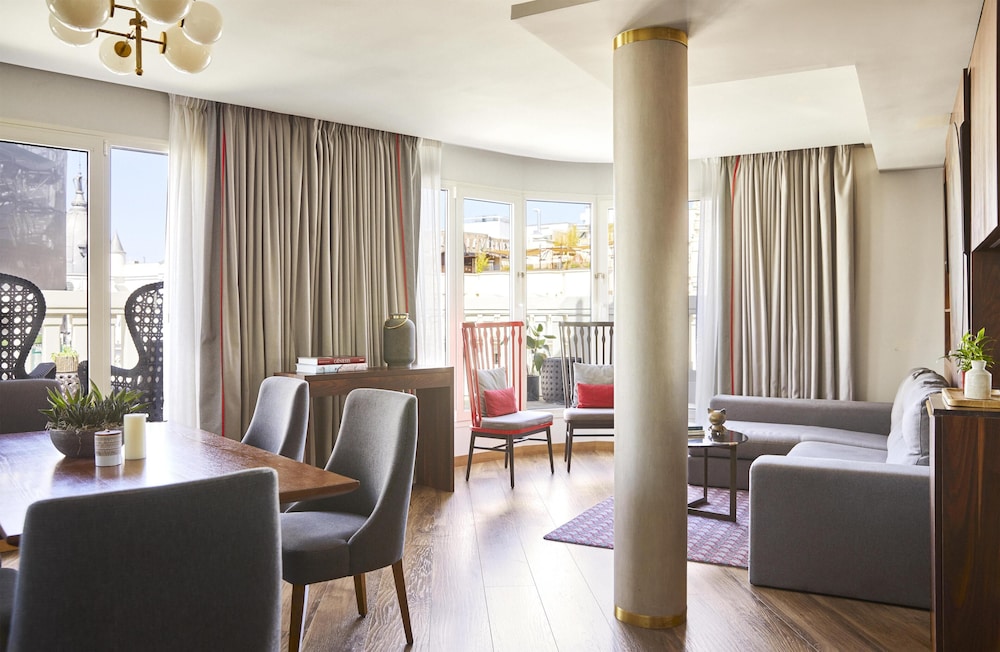 Suite, no fumadores (Gran Via) del hotel Hyatt Centric Gran Via Madrid. Foto 1