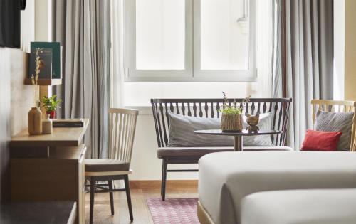 Habitación Doble - 2 camas dobles del hotel Hyatt Centric Gran Via Madrid. Foto 8