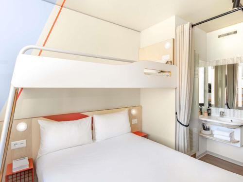 Habitación Doble con litera del hotel Ibis Budget Lugano Paradiso