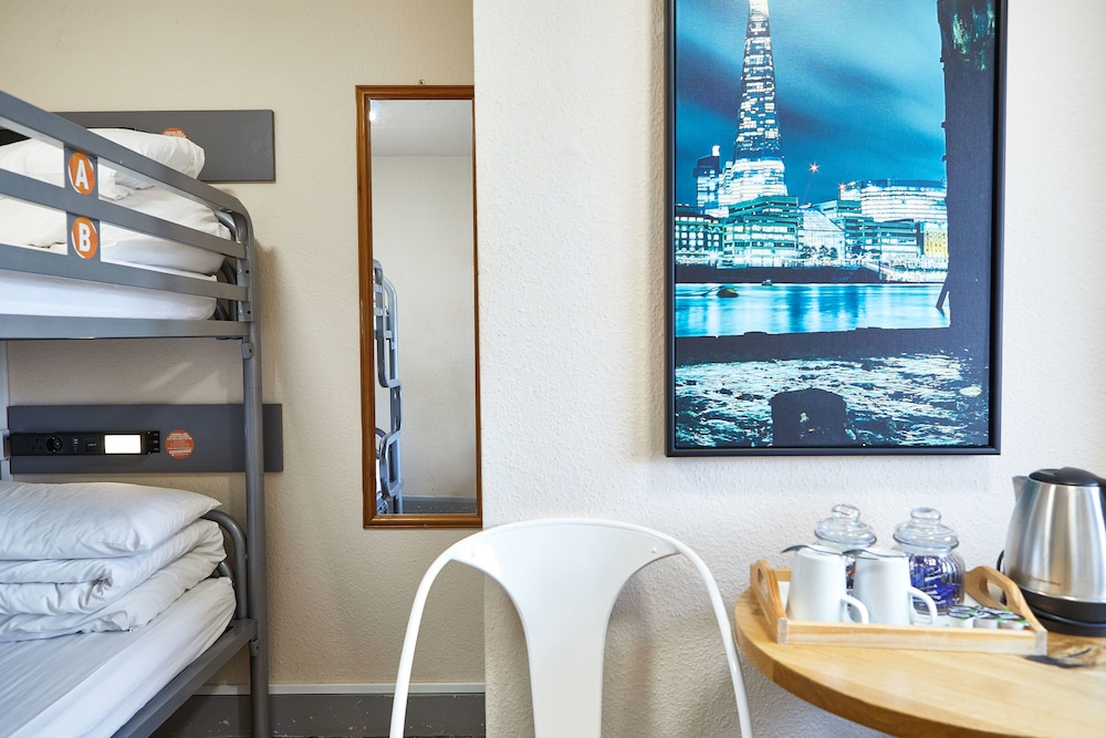 Private 2 Bunk Room, Shared Bathroom del hotel St Christopher's Inn Hostels -. Foto 2