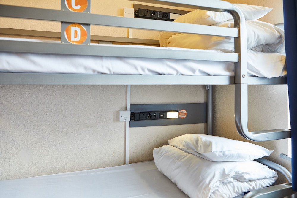 Bed in 6 Bed Dorm with Shared Bathroom del hotel St Christopher's Inn Hostels -. Foto 4