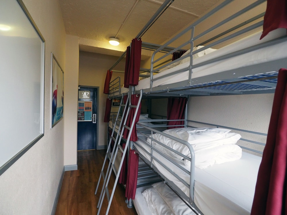 Bed in 9 Bed Dorm with Shared Bathroom del hotel St Christopher's Inn Hostels -. Foto 1