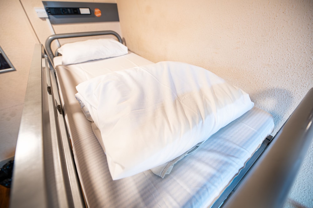 Bed in 4 Bed Female Dorm with Shared Bathroom del hotel St Christopher's Inn Hostels -. Foto 3