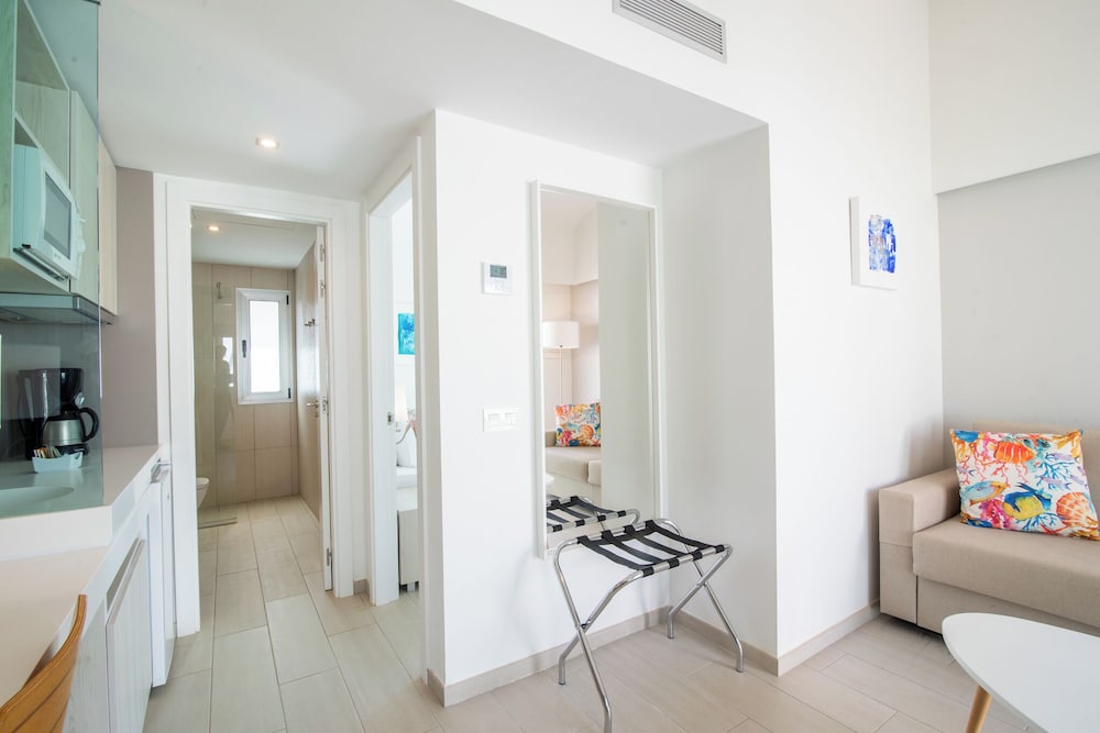 Suite del hotel LIVVO Dunagolf Suites. Foto 2