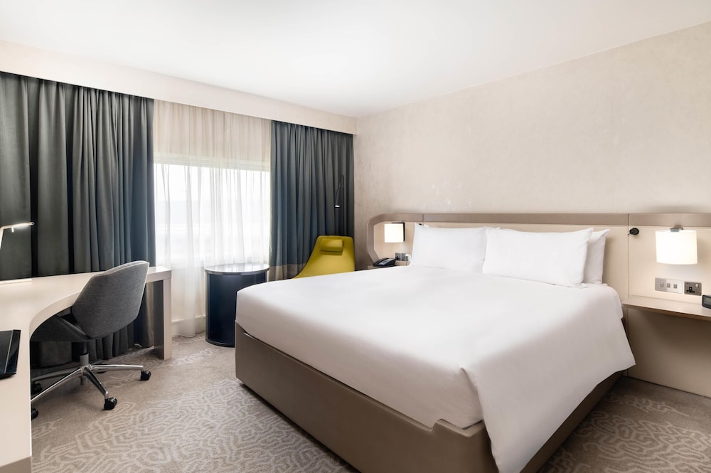 Habitación ejecutiva, 1 cama de matrimonio grande (With Lounge Access) del hotel Hilton London Heathrow Airport