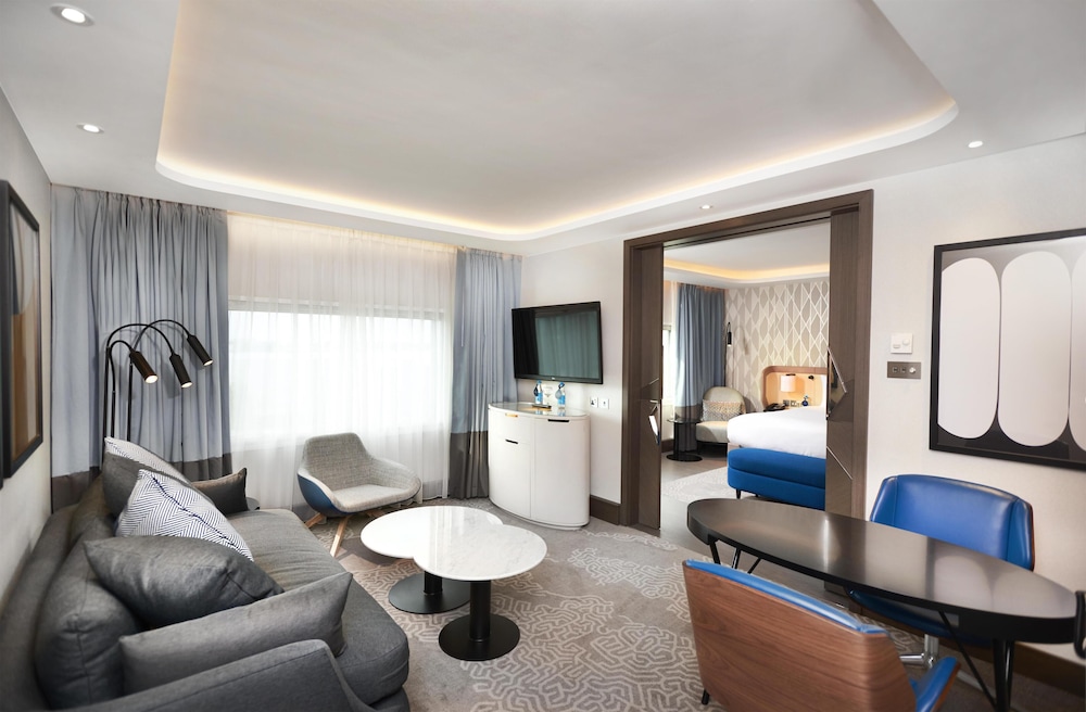 Suite ejecutiva, 1 cama de matrimonio grande (With Lounge Access) del hotel Hilton London Heathrow Airport. Foto 3