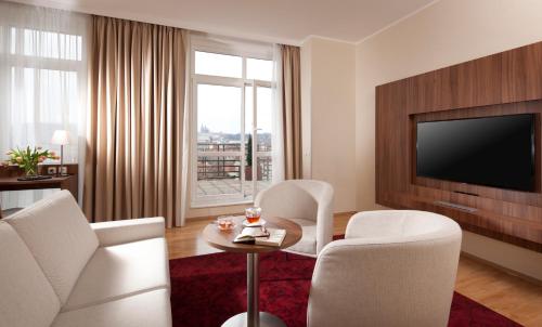 Suite con terraza en la azotea del hotel Clarion Prague Old Town. Foto 3