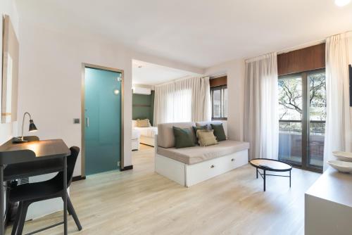 Suite Junior con balcón del hotel Boutique Roisa. Foto 4