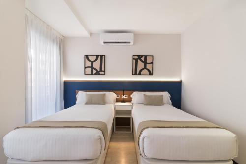 Habitación Doble Deluxe con balcón - 1 o 2 camas del hotel Boutique Roisa. Foto 14