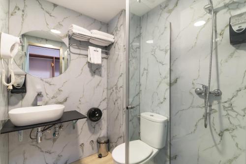 Habitación Doble Económica del hotel Boutique Roisa. Foto 5