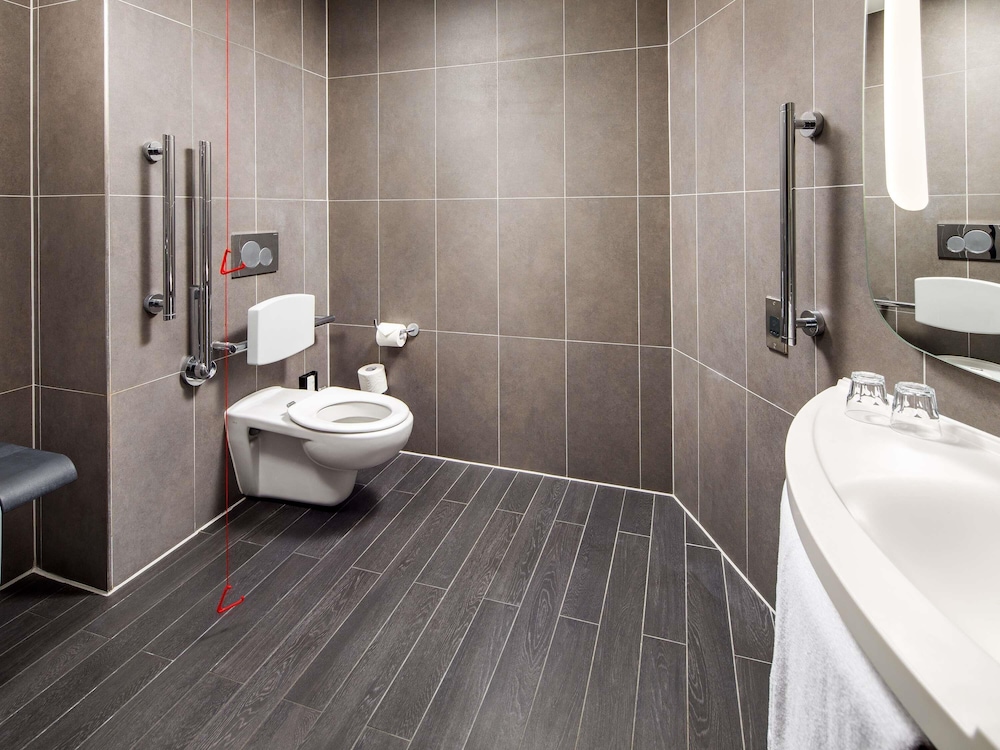 Habitación estándar, 1 cama doble, accesible para personas con discapacidad del hotel Ibis London Canning Town. Foto 7