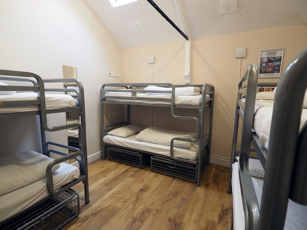 Bed in 6 Bed Dorm with Shared Bathroom del hotel St Christopher's Greenwich. Foto 3