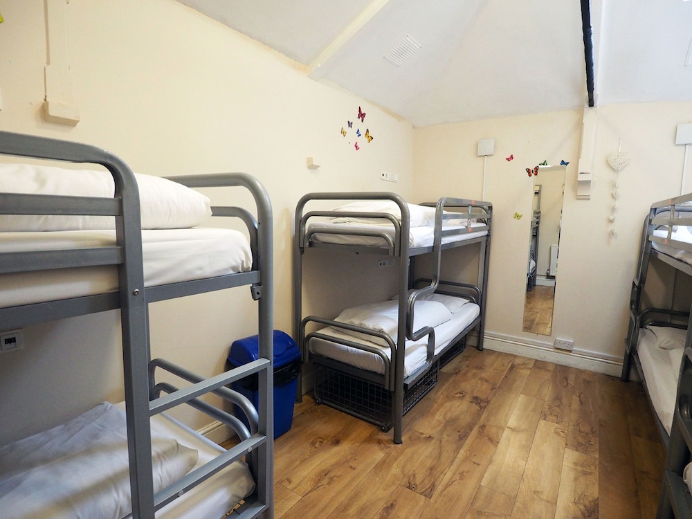 Bed in 8 Female Bed Dorm with Shared Bathroom del hotel St Christopher's Greenwich