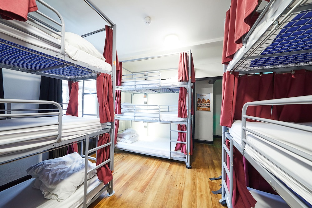 Bed in a 9 - Bed Dorm, Shared Bathroom del hotel St Christopher's Inn Hostels
