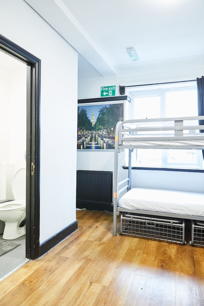 Bed in a 12 - Bed Dorm, Shared Bathroom del hotel St Christopher's Inn Hostels. Foto 4