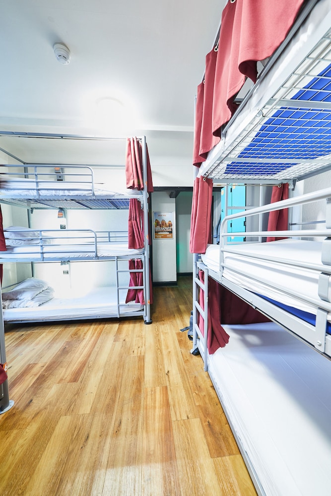 Bed in a 12 - Bed Dorm, Shared Bathroom del hotel St Christopher's Inn Hostels. Foto 5