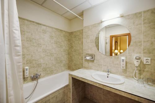 Habitación Doble Superior del hotel Central Prague. Foto 7