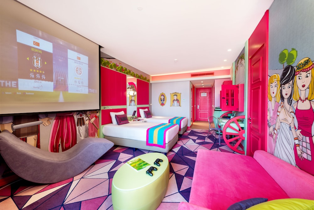 Habitación Deluxe con cama doble del hotel The Land Of Legends Kingdom - All In Concept. Foto 11