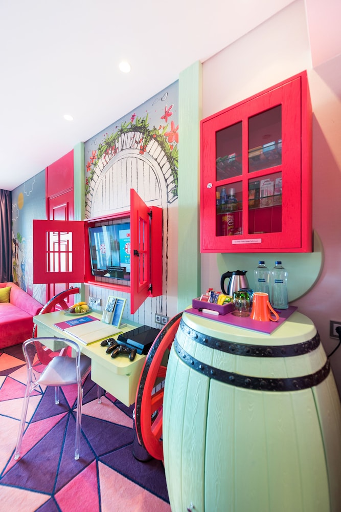 Habitaciones Deluxe Conectadas del hotel The Land Of Legends Kingdom - All In Concept. Foto 21