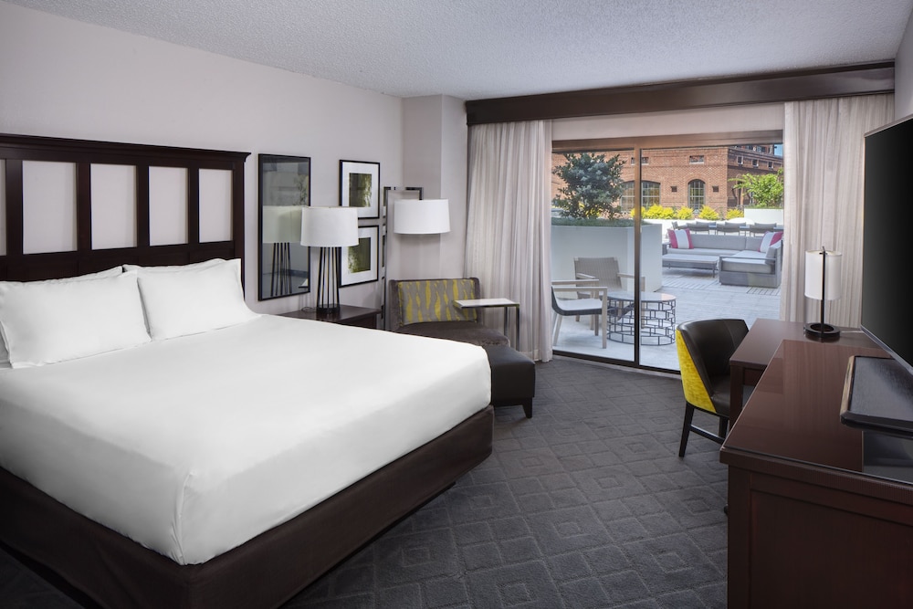 1 Cama King con Vistas a la Terraza y Patio del hotel Hyatt Regency Savannah. Foto 7
