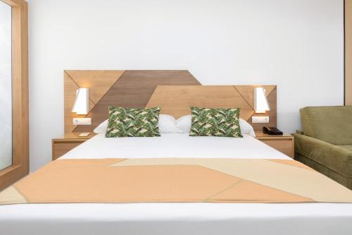 Two Bedroom Family Room del hotel Riu Buenavista All Inclusive. Foto 3