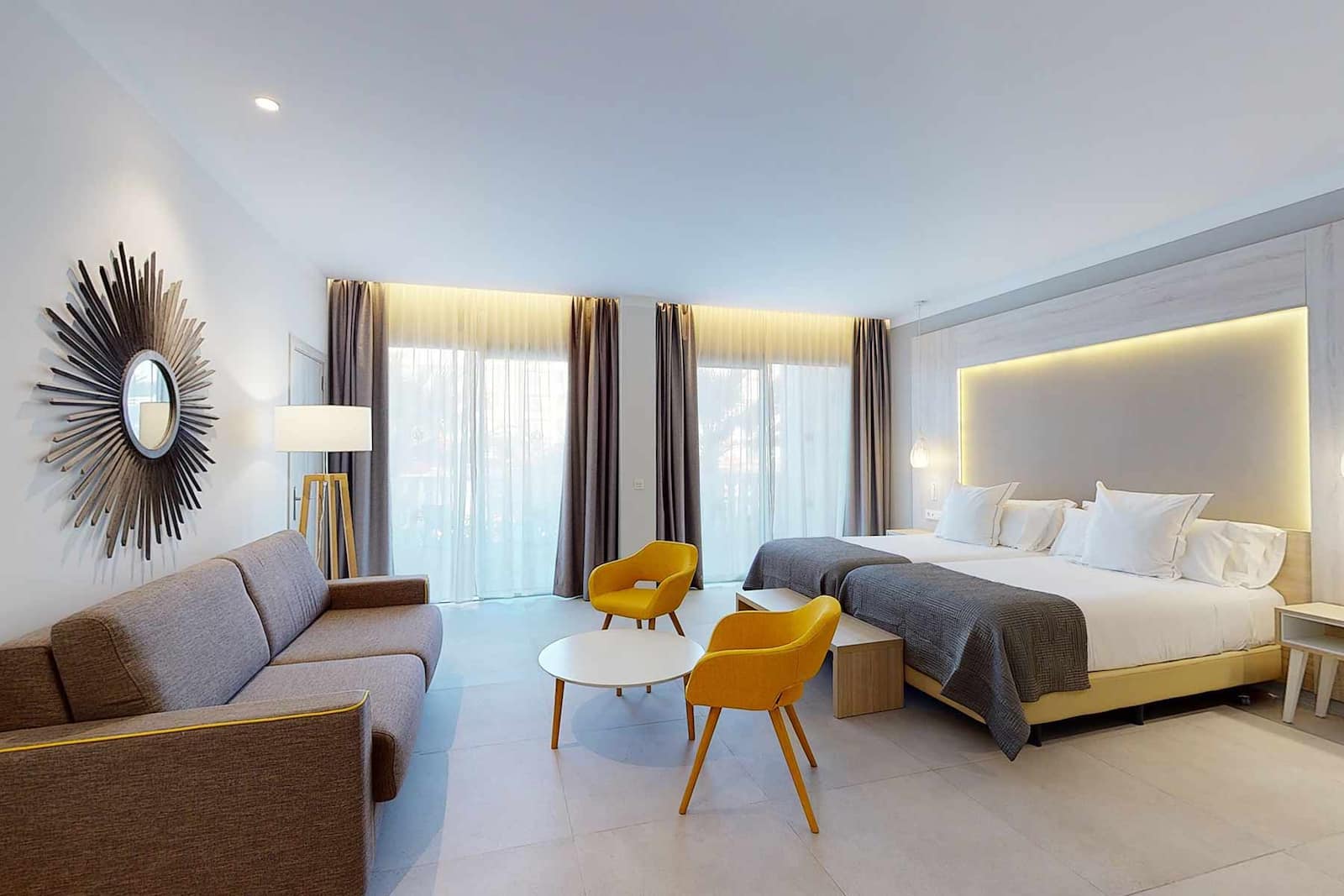 Junior suite del hotel Bahia Principe Fantasia Tenerife - All Inclusive. Foto 1