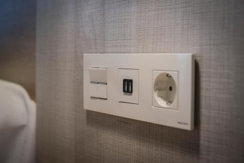 Junior suite Vista Piscina Acceso Piscina Solo Adultos Sofá Cama incluido 1 Cama doble del hotel Bahia Principe Fantasia Tenerife - All Inclusive. Foto 4