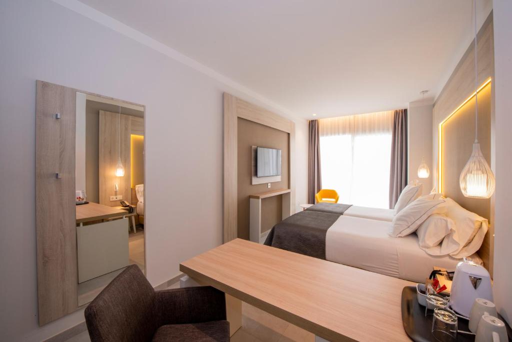 Habitación doble Superior del hotel Bahia Principe Fantasia Tenerife - All Inclusive