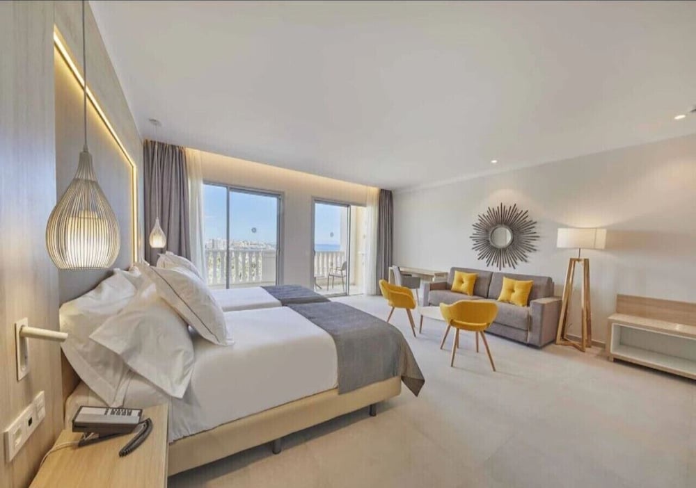 Junior Suite Sea View del hotel Bahia Principe Explore Fantasia - All Inclusive. Foto 4