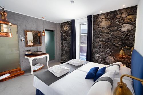 Habitación Doble con vistas al mar del hotel Puntagrande. Foto 1