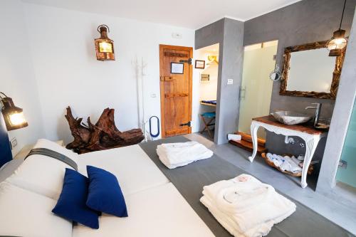 Habitación Doble con balcón y vistas al mar del hotel Puntagrande