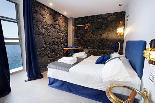 Habitación Doble con vistas al mar del hotel Puntagrande. Foto 3