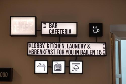 Cama en habitación compartida con 4 camas del hotel U-sense For You Sevilla