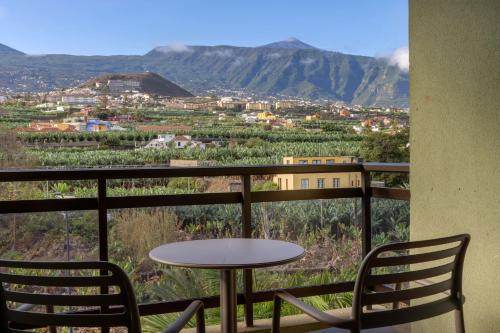 Suite con vistas al Teide del hotel Aluasoul Orotava Valley - Adults Only. Foto 5