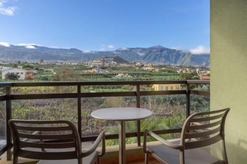 Suite con vistas al Teide del hotel Aluasoul Orotava Valley - Adults Only. Foto 6