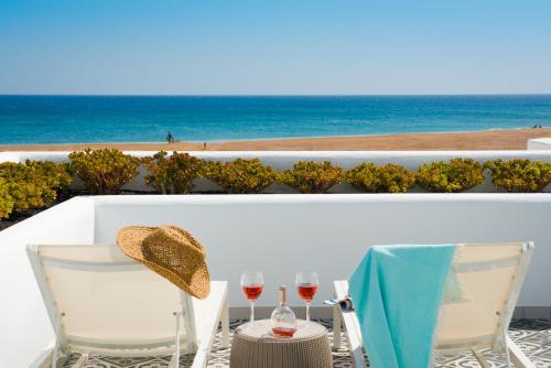 Suite de 1 dormitorio con vistas al mar del hotel La Concha Boutique Apartments