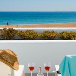 Suite de 1 dormitorio con vistas al mar del hotel La Concha Boutique Apartments. Foto 6