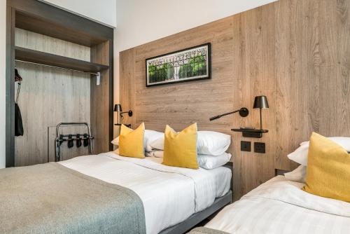 Habitación Triple Estándar del hotel The Princes Square. Foto 17