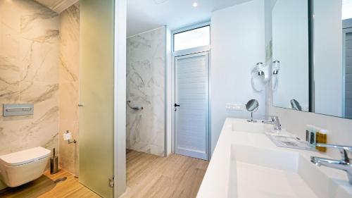 Habitación Doble - 2 camas - Anexo del hotel Nayra. Foto 4